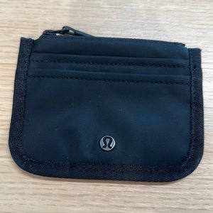Lulu lemon card case
